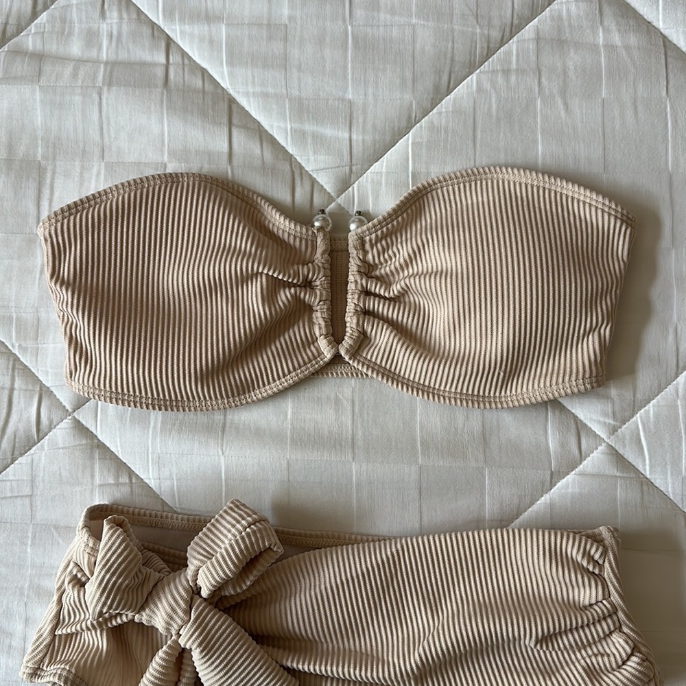 NWT Bandeau Bikini with Pearl Detail - Picture 2 of 3
